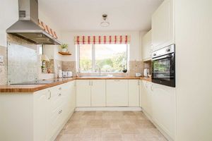 Photo 16- click for photo gallery